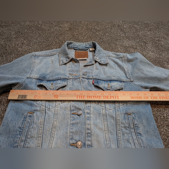 Levi's Vintage-inspired 'Big E" Light Wash Denim Jacket, Women's Small - Picture 5 of 8